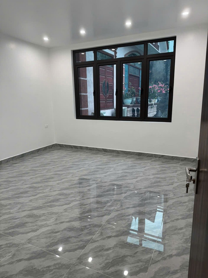 BÁN NHÀ 4 TẦNG - XÓM TRUNG, VĂN CAO, NGÔ QUYỀN, HẢI PHÒNG